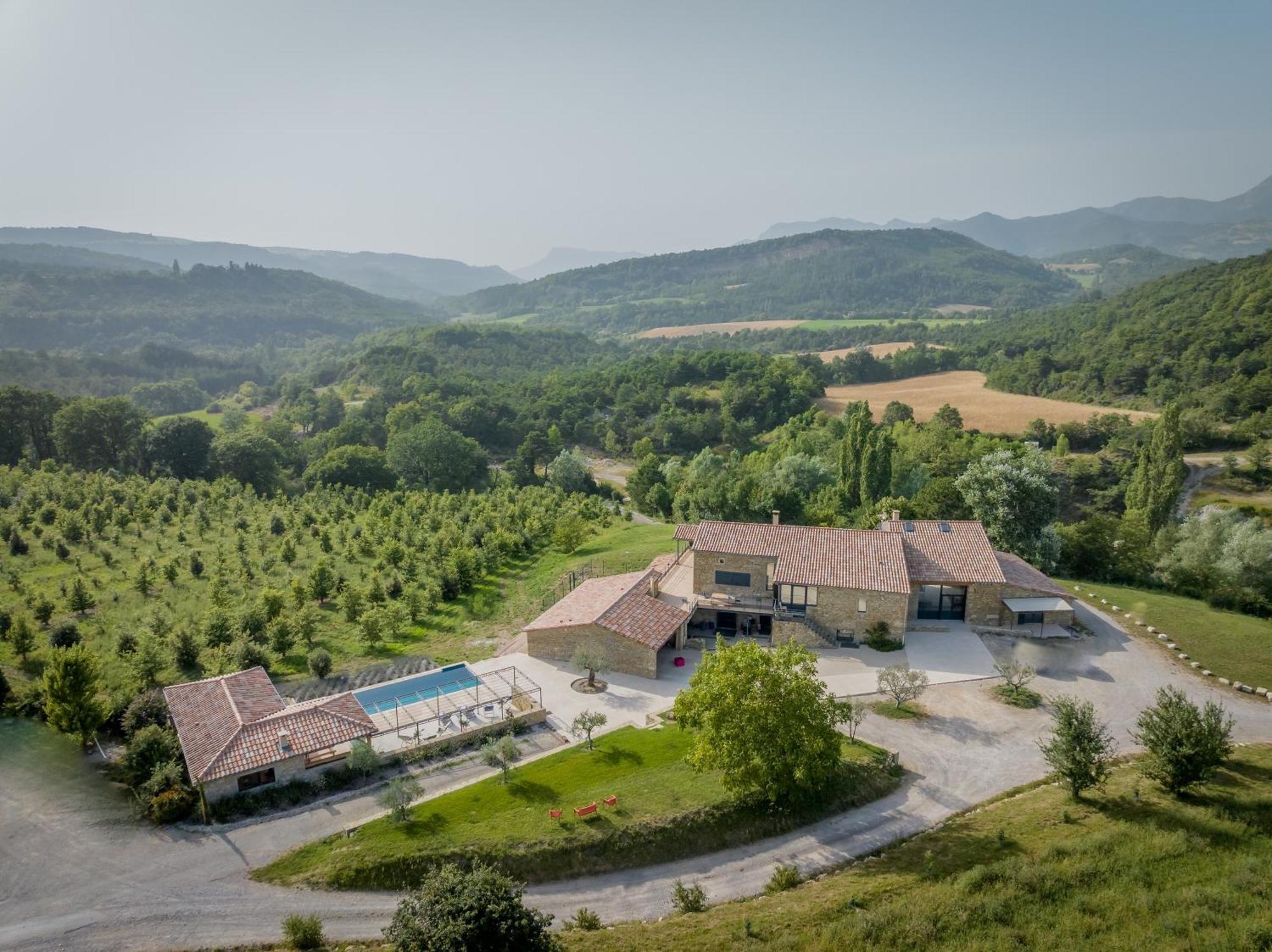 CrupiesDomaine De Chabanne住宿加早餐旅馆 外观 照片